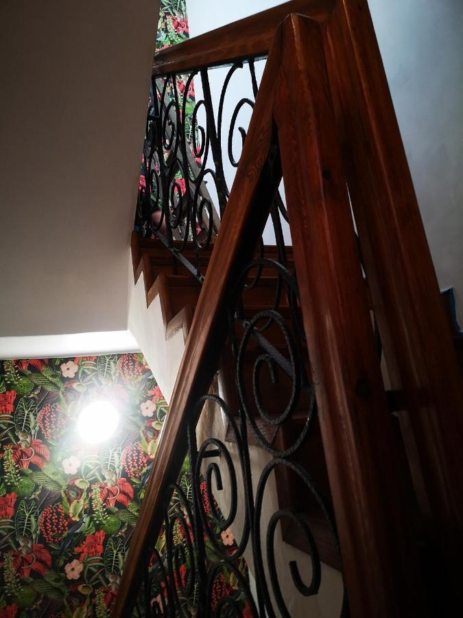 Hostel Mazurska 8a *